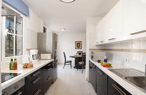 Puerto del Carmen Villa | Discover Villa Tabaiba: Family-Friendly Retreat with Pool