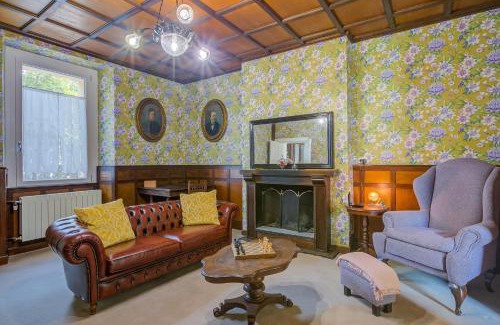 Brovello-Carpugnino Apartment | Villa Tagini: Family-Friendly Retreat Near Stresa