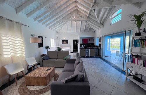 Quartier d Orleans Villa | Villa Taïana: Steps from Lucas Bay Beach with Private Pool