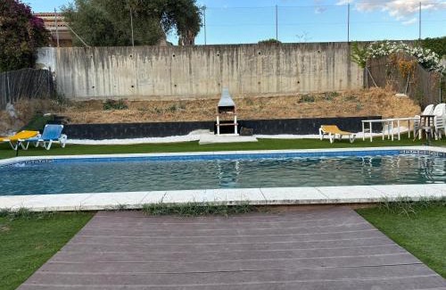 Cordoba Villa | Villa Tamarindo 8: Family-Friendly Stay with Pool & Breakfast