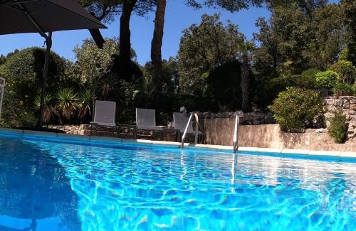 Tourtour Villa | Villa Tarentelle: Heated Pool & Breathtaking Ocean Views