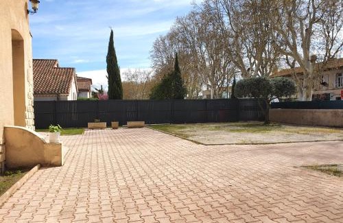 Couronne Urbaine Villa | Villa Tassigny: Guest Rated 9.6 with Family & Pet Amenities