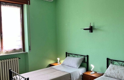 Saint-remy-de-provence Bed & Breakfast | Discover Villa Tea: Pool, Spa & Family-Friendly Retreat