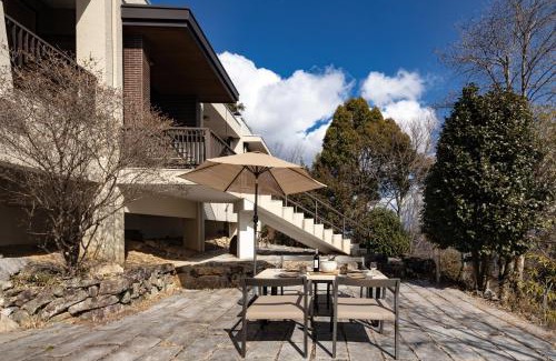 Mizunami Villa | Discover Villa TEN ZAN: Family-Friendly with Hot Tub