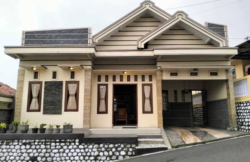 Ngadisari Villa | Discover Villa Tengger Asri 2 Near Gunung Bromo