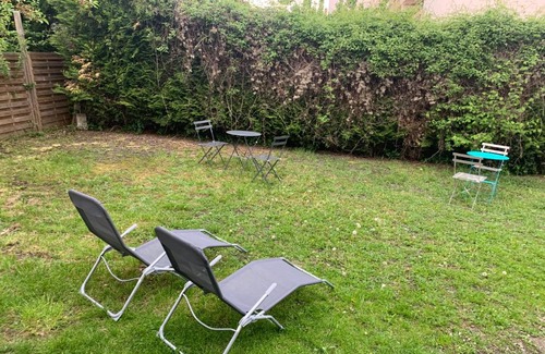 Bondy House | Cozy Villa Tenjin chambre 2 with Oceanfront Views