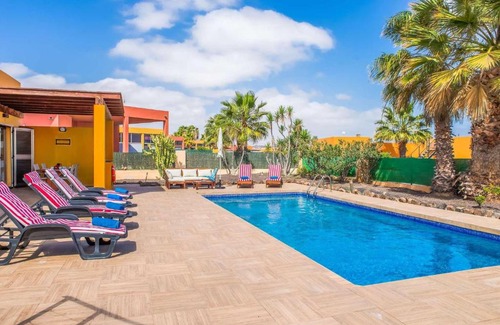 Costa de Antigua Villa | Villa Teresa: 4-Star Haven with Pool & Family-Friendly Amenities