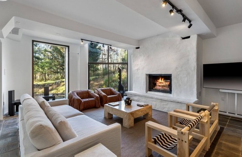 Springtown Villa | Villa Terra: Premier Estate with Ocean View & Spa Near NYC