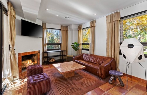 Springtown Villa | Villa Terra: Premier Estate with Ocean View & Spa Near NYC