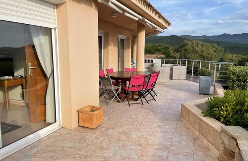 Molini Villa | Villa Terrain Clôt: Poolside Oasis with Breathtaking Views