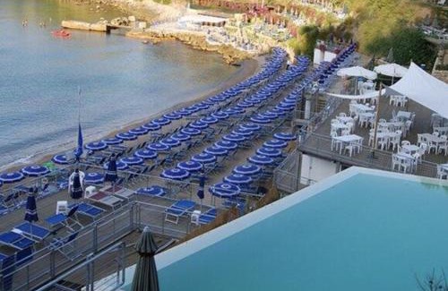 San Terenzo House | Delightful Villa Terrazza Baia Blu - Pet & Child Friendly