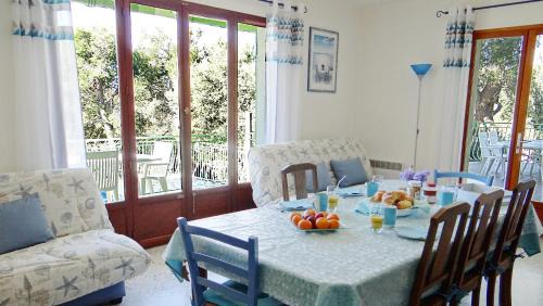 Ceyreste Villa | Oceanfront Villa Terre Brûlée: Rated 9.5/10 Stay Awaits