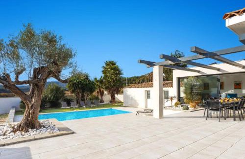 Portel-des-Corbieres Villa | Villa Terre des Vins by Villa Plus