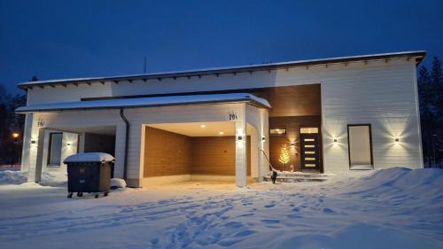 Rovaniemi Apartment | Villa Arctic Light: Family and Pet-Friendly Retreat
