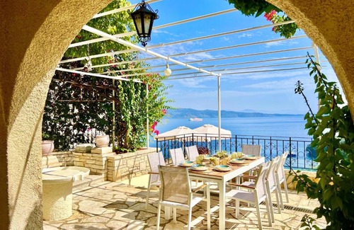 Vlachatika Villa | Villa Tesoro Kalami: Private Pool & Oceanfront Escape