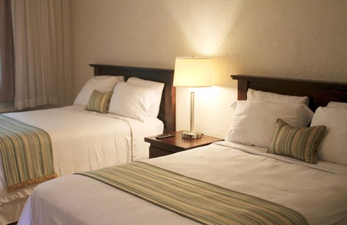 F.w.i Hotel | Villa Thérèse: Relax by the Pool and Indulge in Spa Bliss