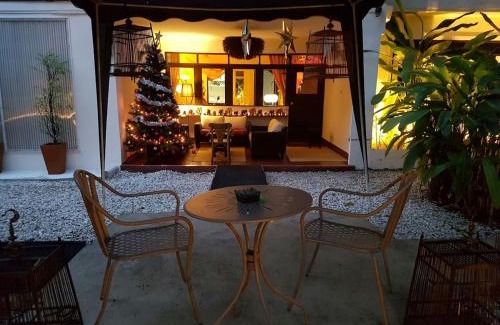 Nana Villa | Top-Rated Villa Thaï with Breakfast in Sukhumvit Soi 8