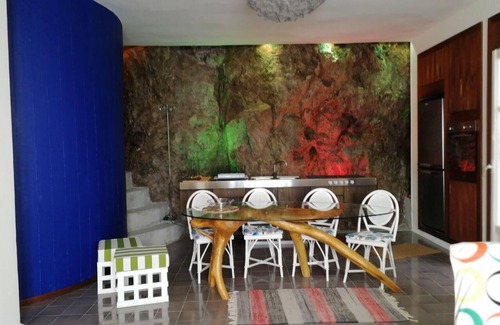 Maiori Villa | Ocean View Retreat: Villa The Cliff in Maiori, Rated 9/10
