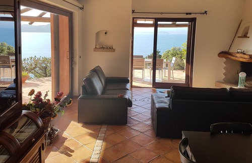 Capo Testa Villa | Villa the waterfront in the heart of the Regional Natural Park of Capo Testa