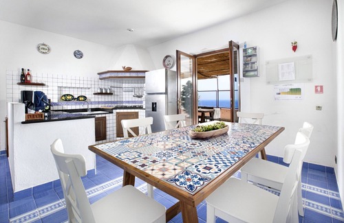 Nerano Villa | Explore Villa The Phoenix in Nerano with Family-Friendly Amenities