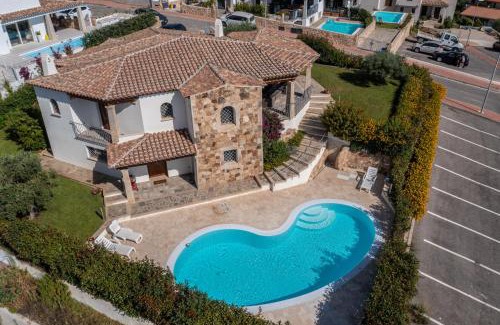 Budoni Villa | Discover Villa the Queen: Oceanfront Escape with Pool