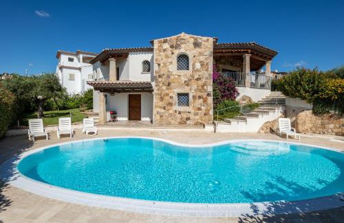 Budoni Villa | Discover Villa the Queen: Oceanfront Escape with Pool
