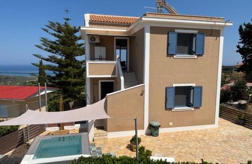 Alonia Apartment | Villa Thea: Scenic Views with Family-Friendly Amenities