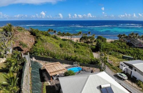 Morel Villa | Villa Thomana: Oceanfront Pool & Beach Just Steps Away