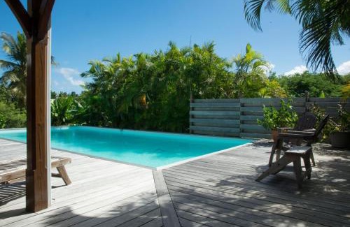 Saint-Francois Villa | Villa Tiarés: Family-Friendly Oceanfront Retreat with Pool