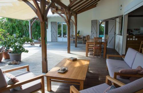 Saint-Francois Villa | Villa Tiarés: Family-Friendly Oceanfront Retreat with Pool