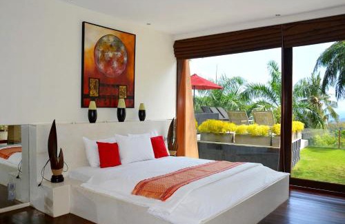 Senggigi Villa | Villa Tiara: Guest Rated 9/10 with Oceanfront Pool & Spa
