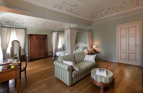 Canale House | Villa Tiboldi: Guest Rated 10/10 with Pool & Pet-Friendly Perks