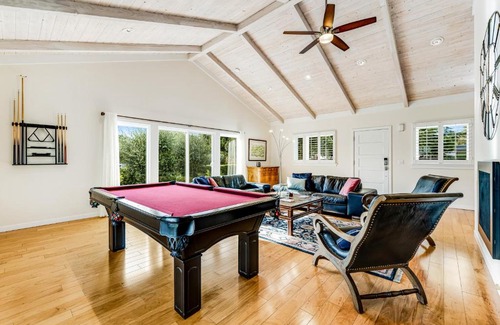 Kenwood House | Relaxing Retreat at Villa Ticino with Pool & Hot Tub