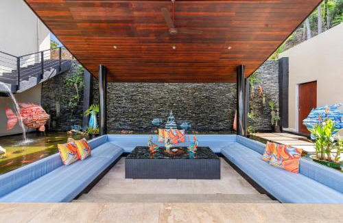 Bophut Villa | Serene Villa Tiga: 4BR Cliffside Oceanfront Retreat