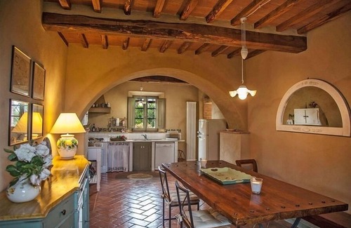San Giovanni d'Asso Villa | Charming Villa Retreat in San Giovanni d'Asso Awaits You