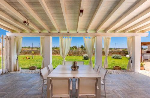 Acquarica del Capo Villa | Villa Toffi by BarbarHouse: Family-Friendly Retreat with Pool