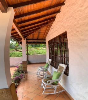 San Gil House | Guest Rated Villa Tolu: Pet-Friendly Stay with Pool Access