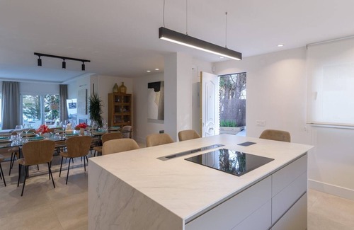 Velez-Malaga Villa | Top-Rated Villa Torium Vélez-Málaga with Oceanfront Pool