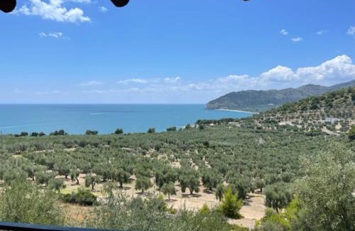 Mattinata Villa | Guest Rated 10/10: Villa Torre di Lupo for Families & Pets