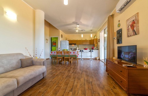 Menfi House | Villa Torrenova: Tranquil Countryside Retreat for Families