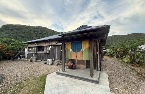 Setouchi Cottage | Villa Tottoganashi" for rent in front of a spectacular beach on the secluded island of Kakaroma Island.