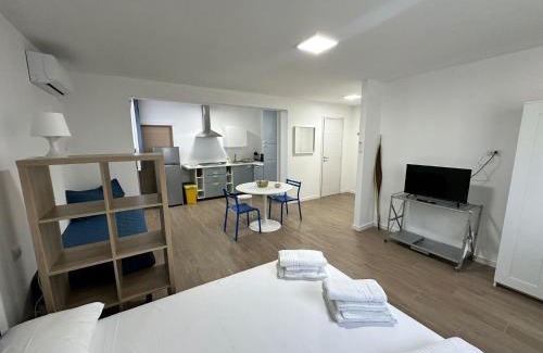 Montepaone Lido Apartment | Family-Friendly Villa Toti - Guest Rated 9/10 for Comfort
