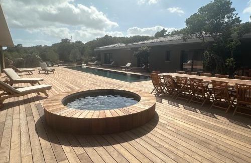 Pianotolli-Caldarello Villa | Villa Toussaint