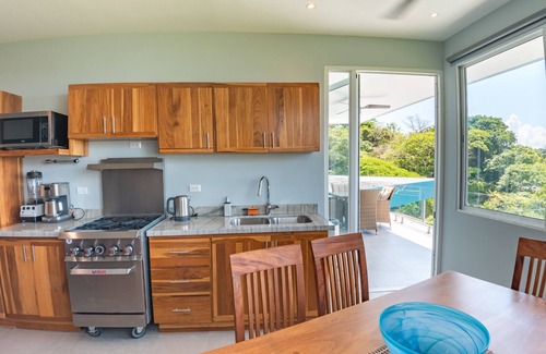 Manuel Antonio Villa | Villa & Tower: Spacious 17 Bedrooms with Pool and Spa