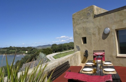 Fonte Blanda Villa | Villa Tower: A Historic Retreat with Pool & Spa by the Sea