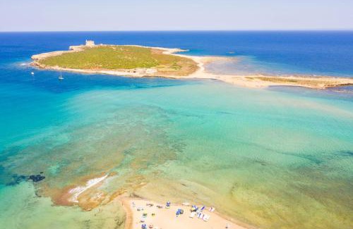 Noto House | Idyllic Villa Tra Mare e Ulivi with Oceanfront Views
