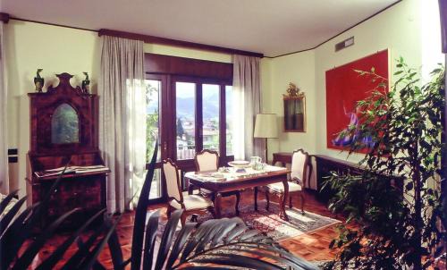 Bassano del Grappa House | Villa Tra' Monti: Family-Friendly Retreat with Kitchen Amenities