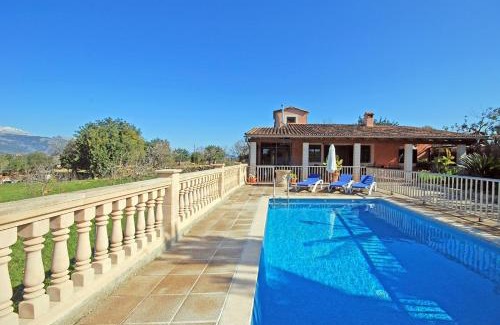 Inca House | Villa Tramuntana: Family-Friendly Stay with Pool Access