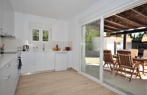 Llano de los Pastores Ski Chalet | Discover Villa Tramuntana: Family-Friendly Getaway