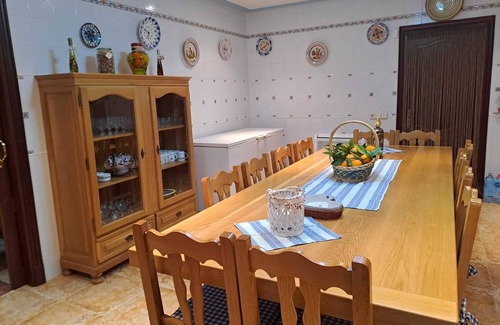 Algaida Villa | Villa Tranquila: Your Perfect Getaway with Hot Tub Access